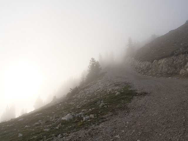 Aufstieg zur Ostlerhütte bei Nebel