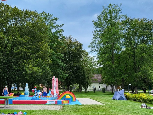 Kleinkinderbecken im Strandbad Obersee