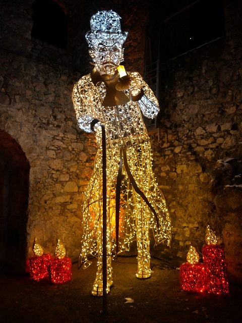 Lumagica - Figur in der Burgruine Ehrenberg