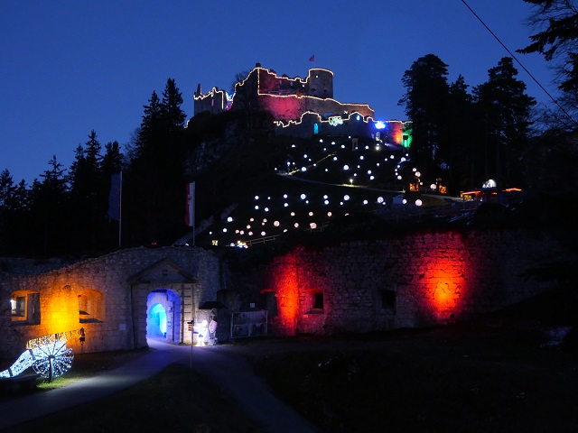 Lumagica Lichterpark in der Burgruine Ehrenberg