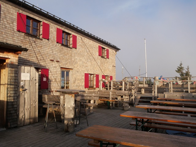 auf der Terrasse an der Ostlerhütte